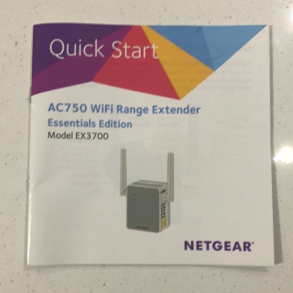 Netgear AC750 Dual Band Wifi Range Extender - Picture 3 of 3